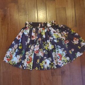 Vera Wang Princess brown floral skirt. XS. Like new.